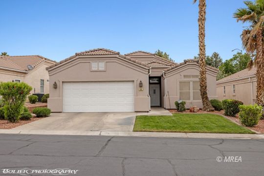 feature listing property photo