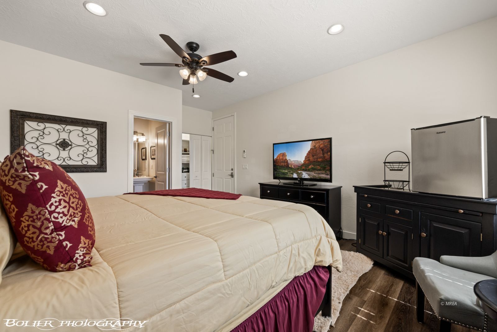 Property Photo 41