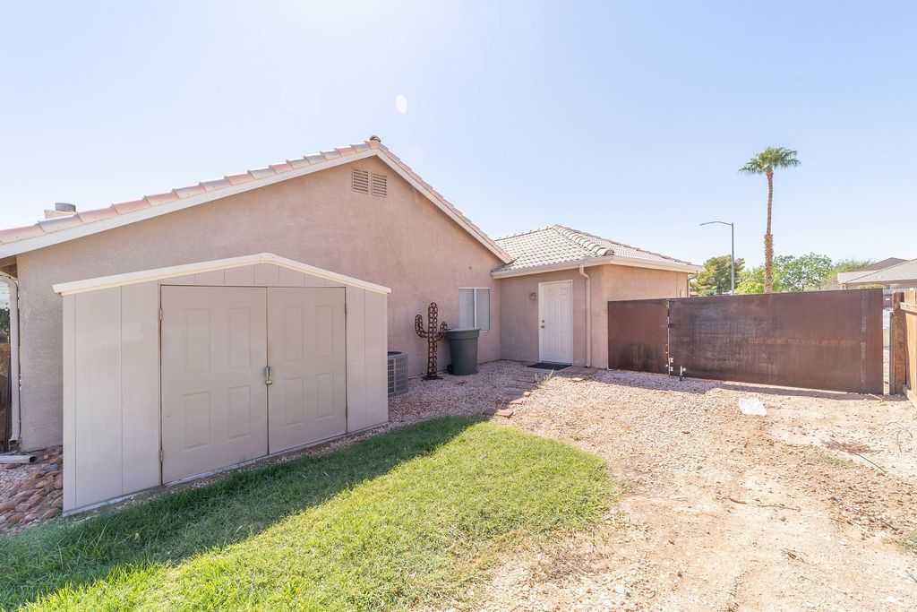 Property Photo 43