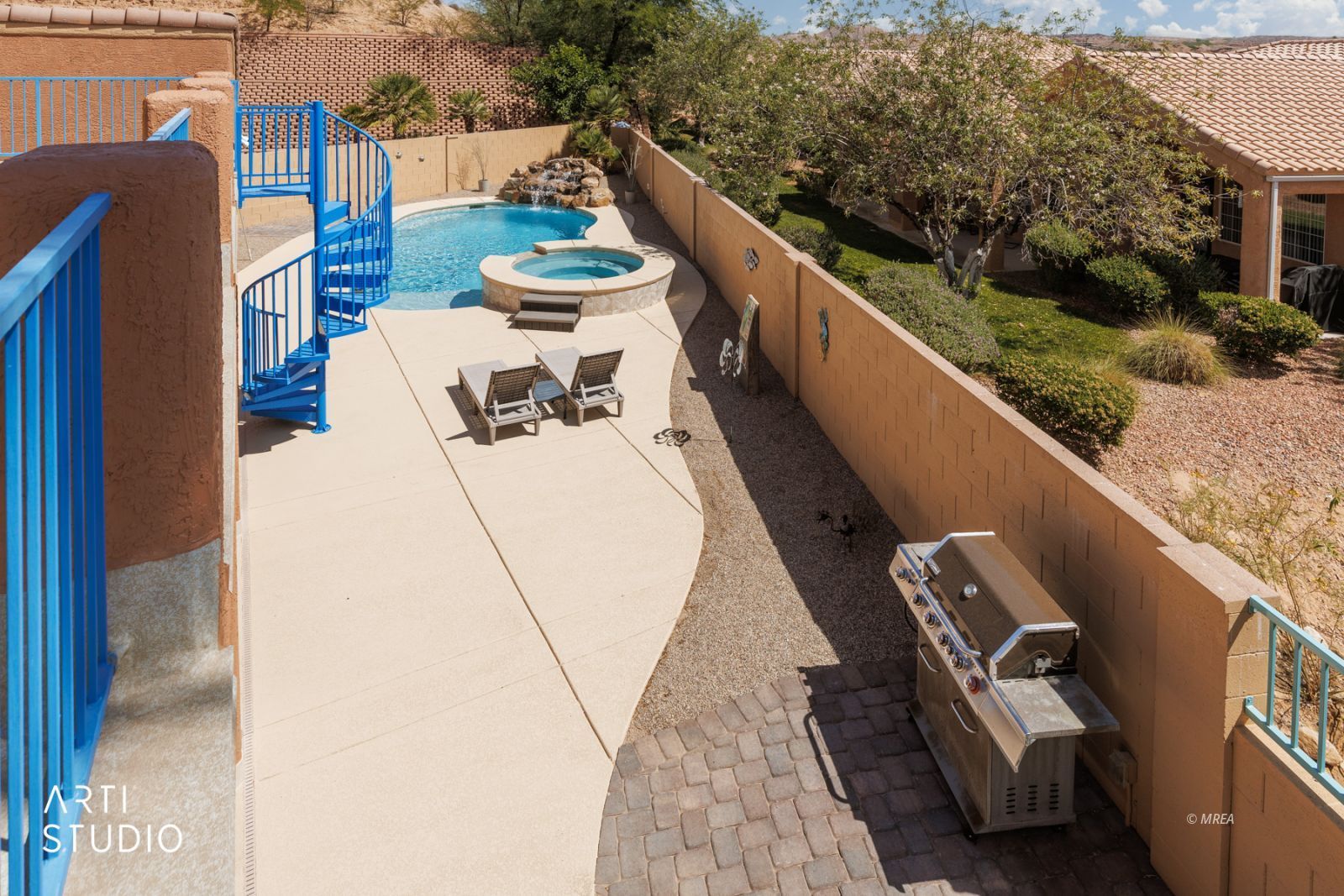 Property Photo 32