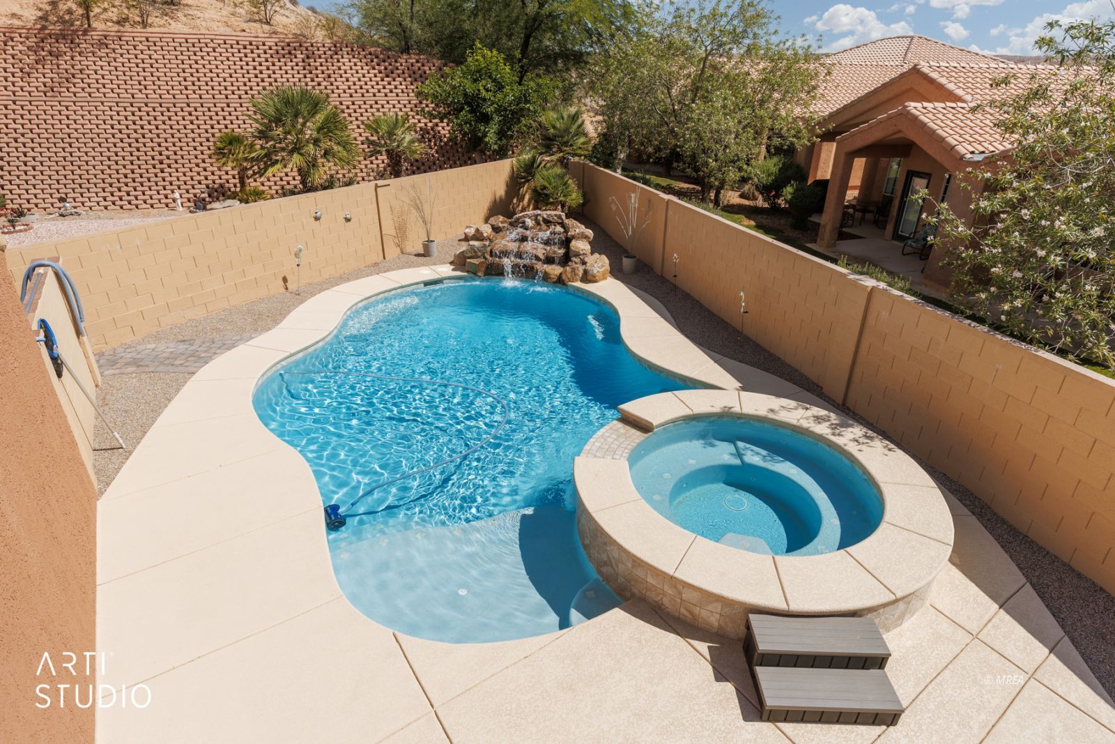 Property Photo 34