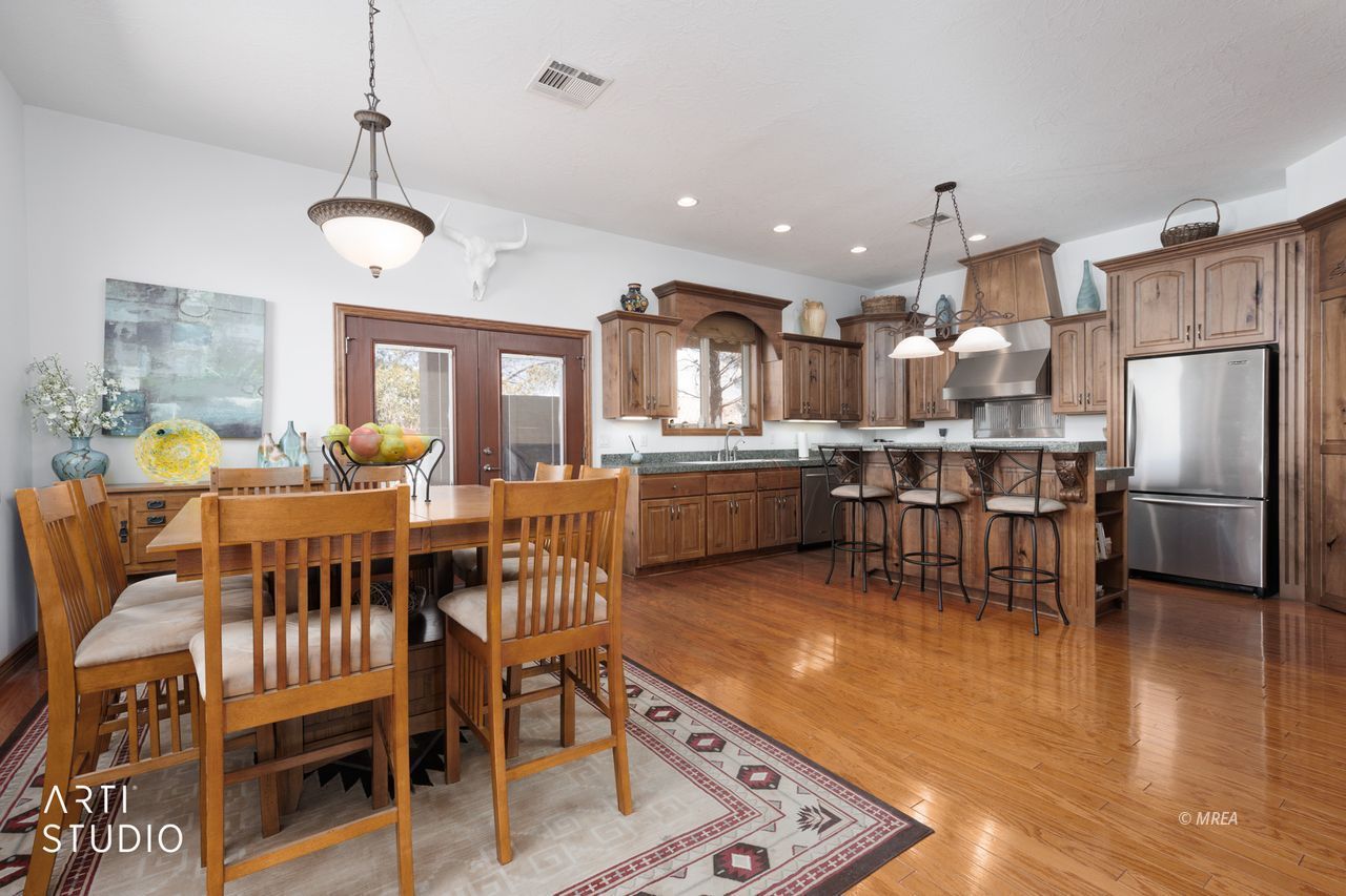 Property Photo 23