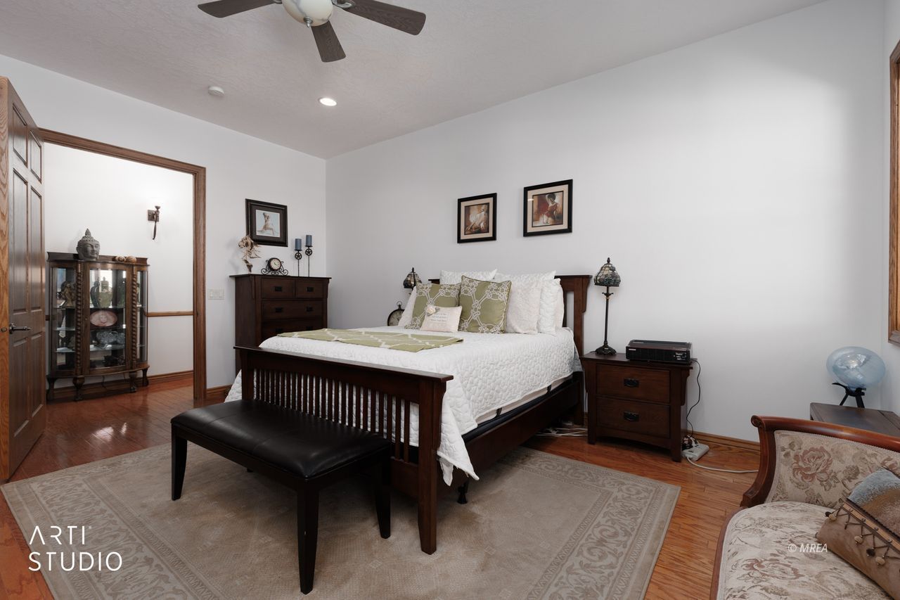 Property Photo 25