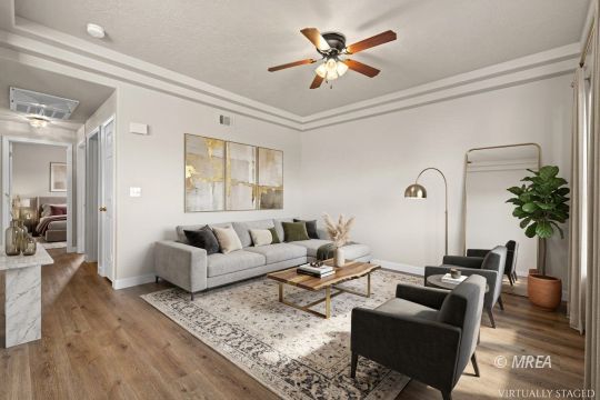 feature listing property photo