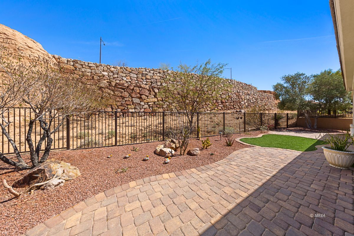 Property Photo 28