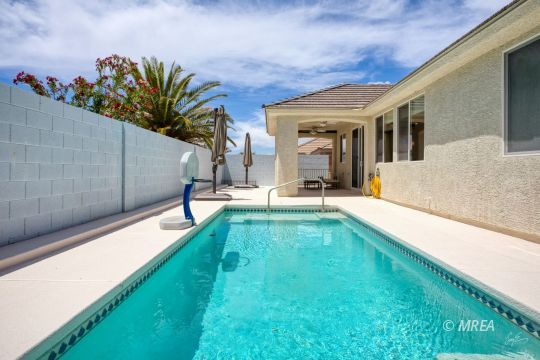 feature listing property photo