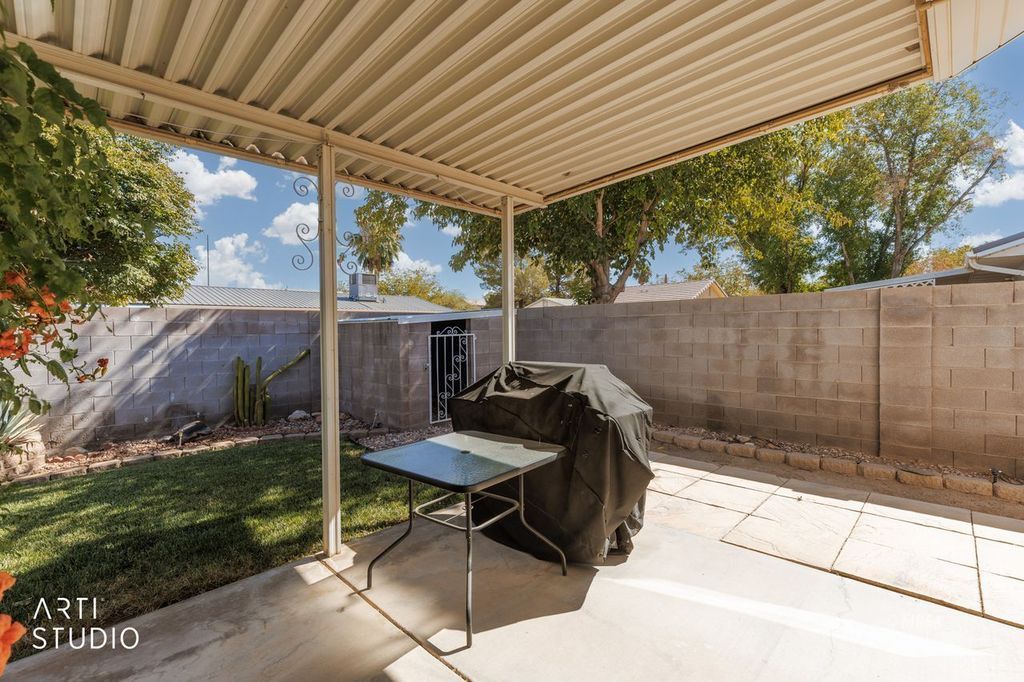 Property Photo 22