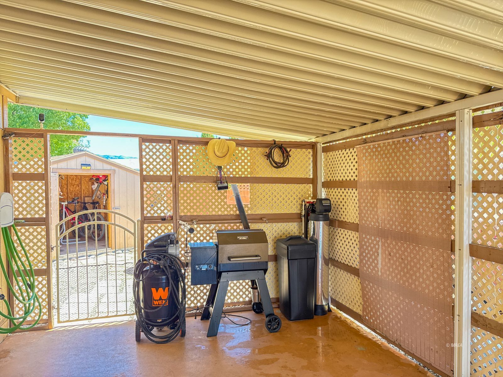 Property Photo 23