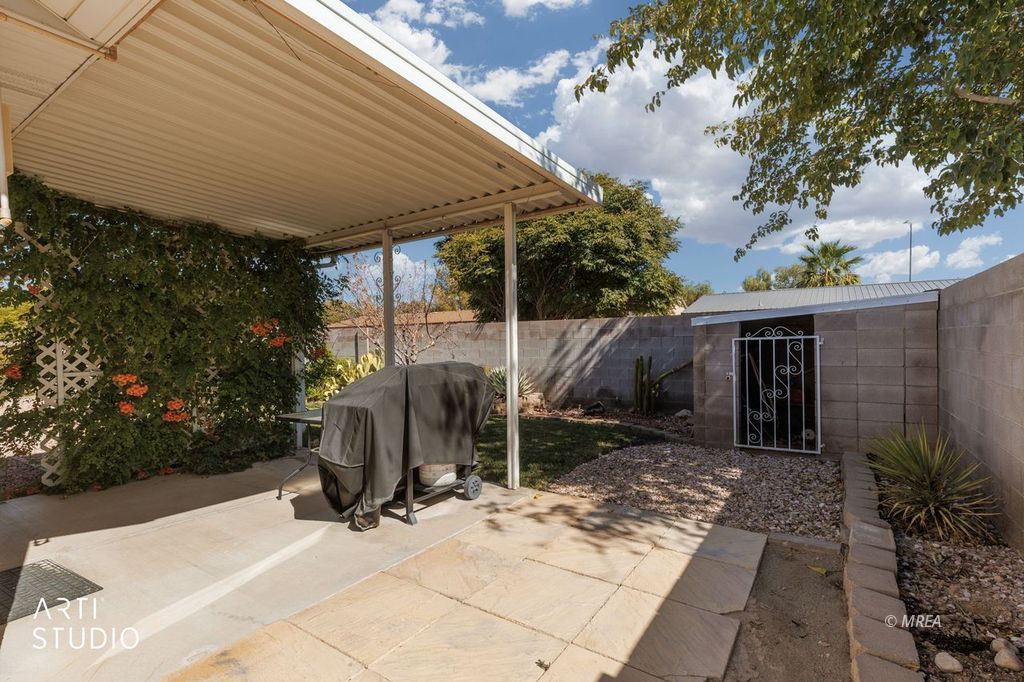 Property Photo 23