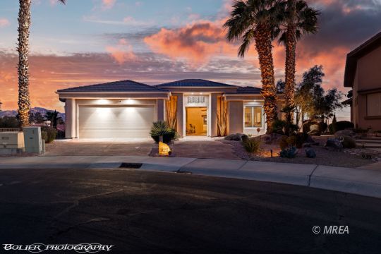 feature listing property photo