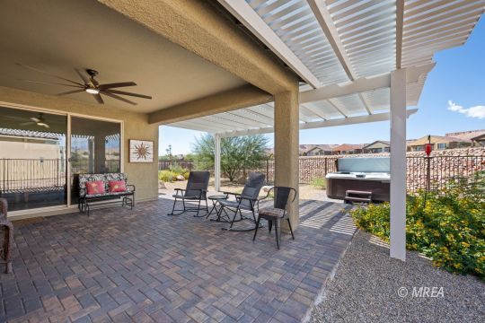 feature listing property photo