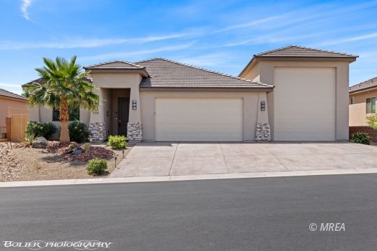 feature listing property photo