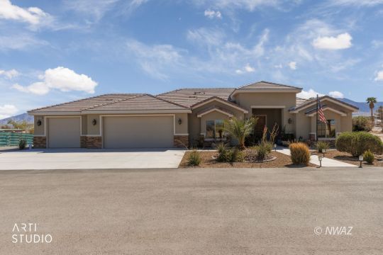 feature listing property photo