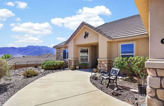 feature listing property photo