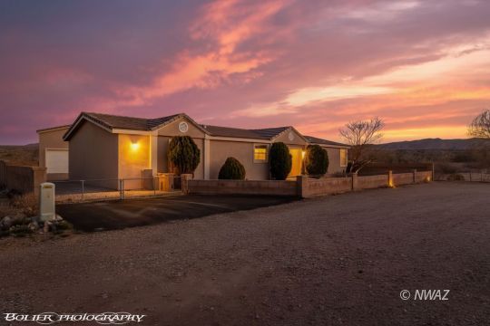 feature listing property photo