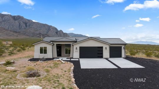 feature listing property photo