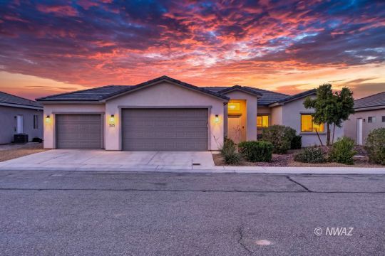 feature listing property photo