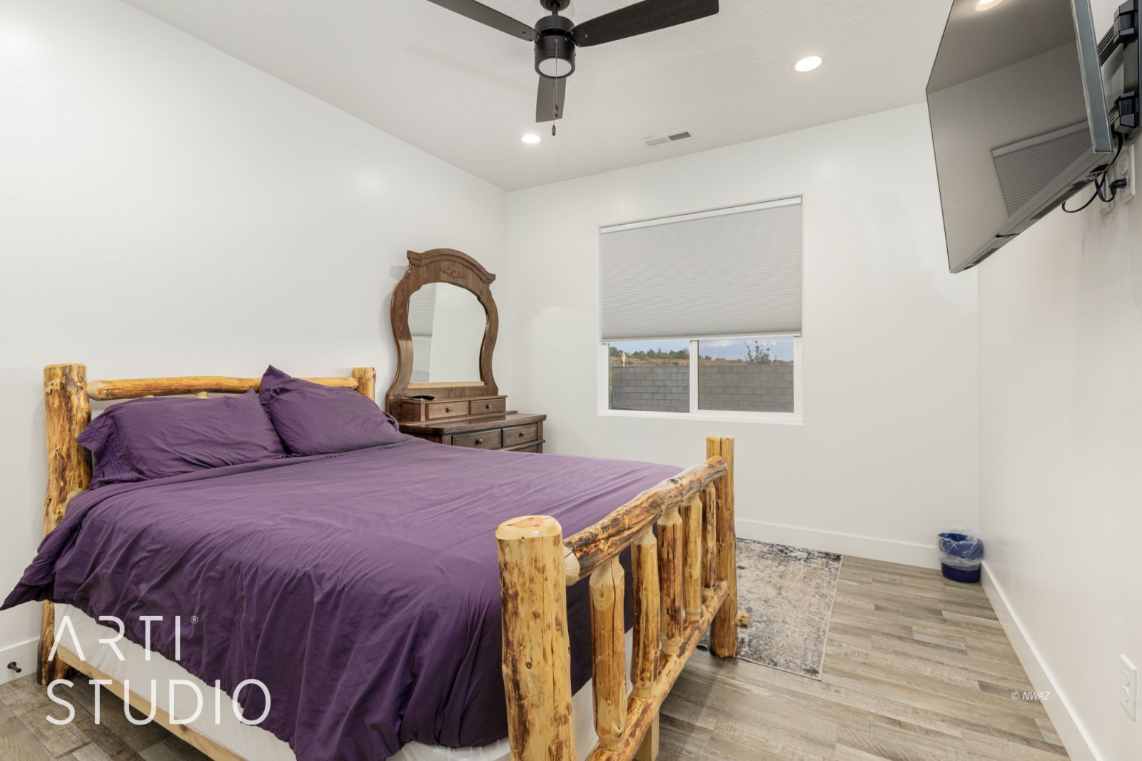 Property Photo 24