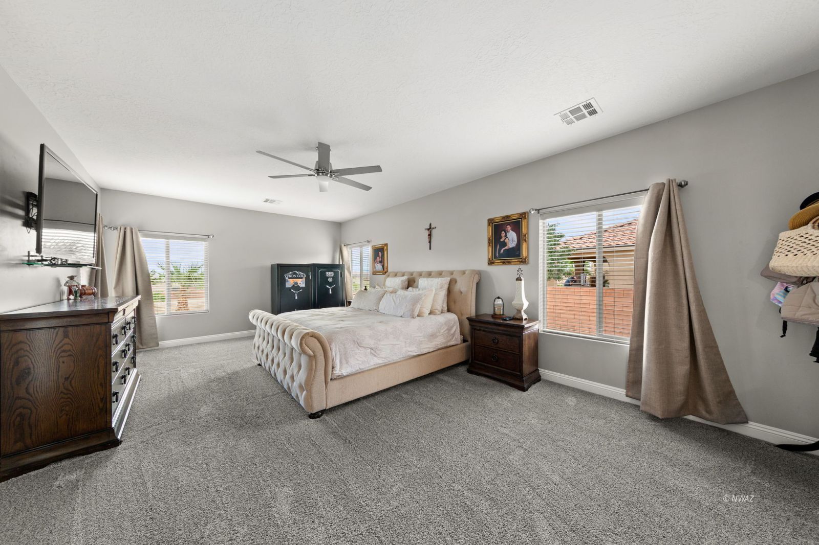 Property Photo 26