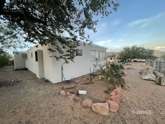 feature listing property photo