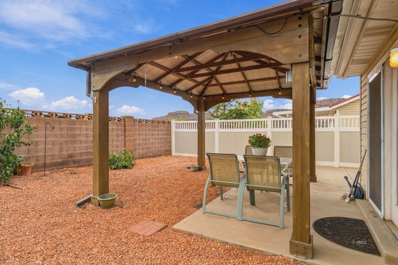 Property Photo 25