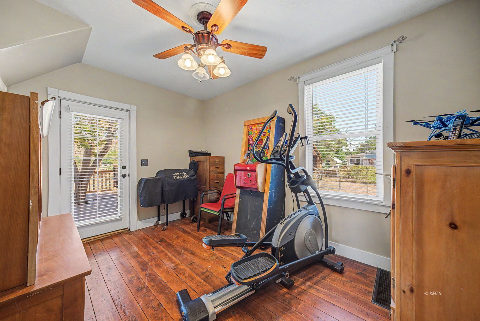 Property Photo 27