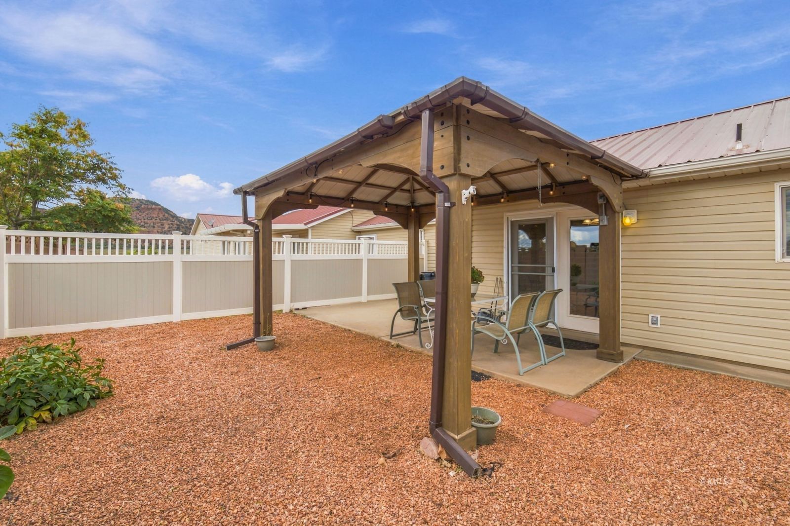 Property Photo 26