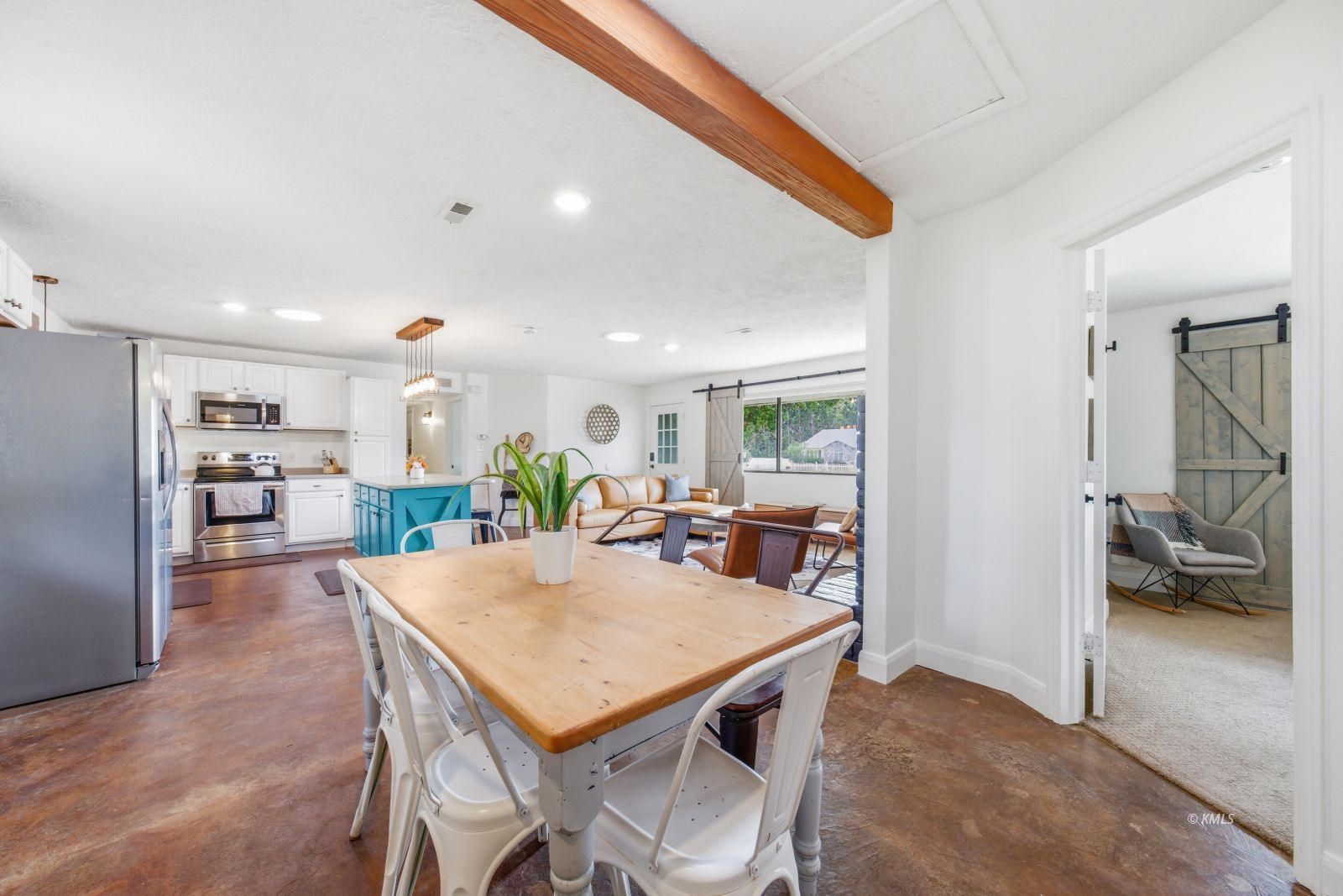 Property Photo 16
