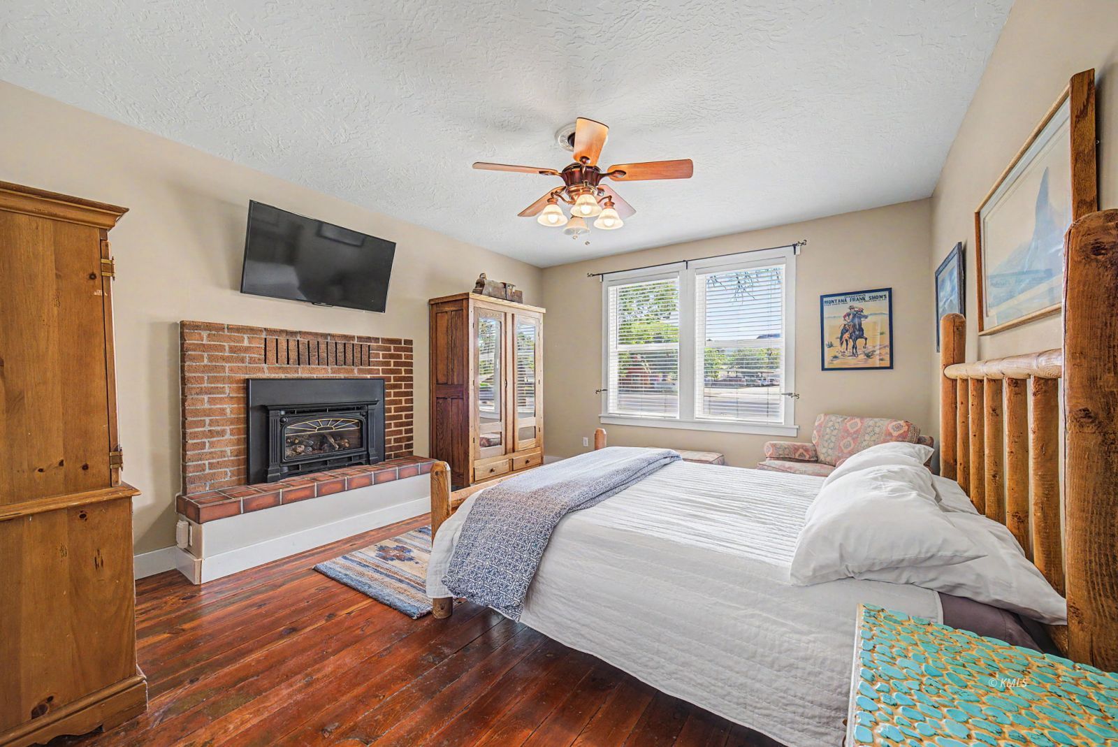 Property Photo 23