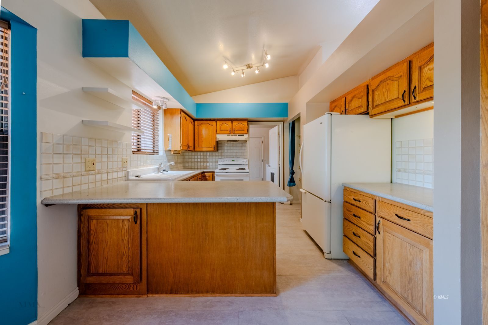 Property Photo 9