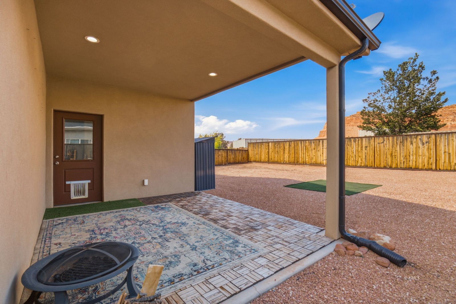 Property Photo 27