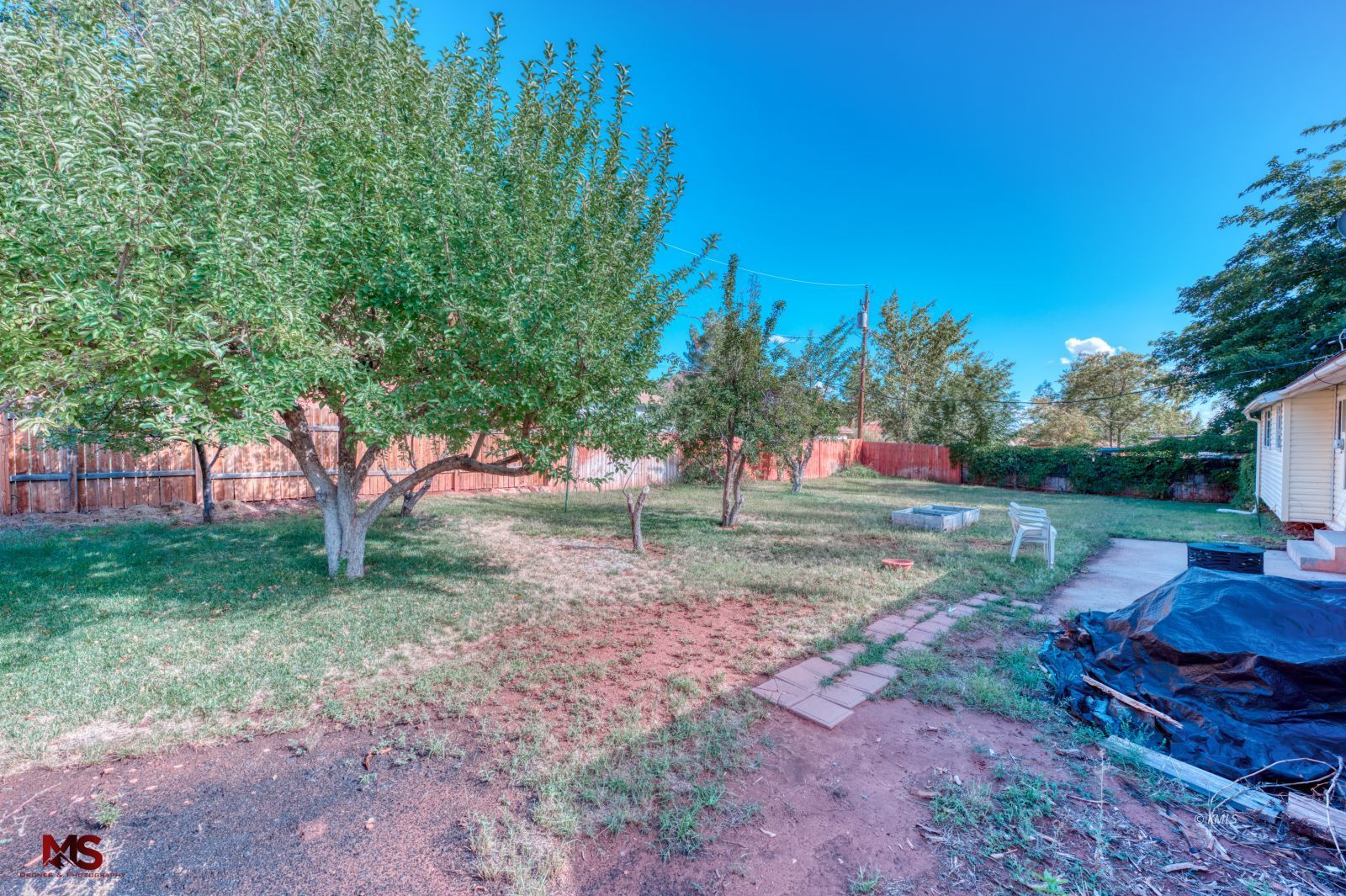 Property Photo 23