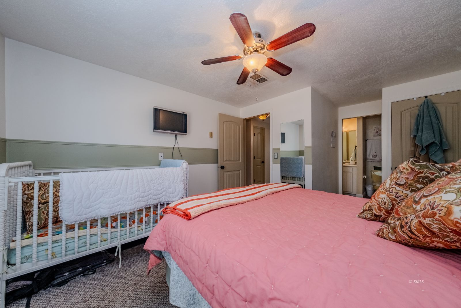 Property Photo 28
