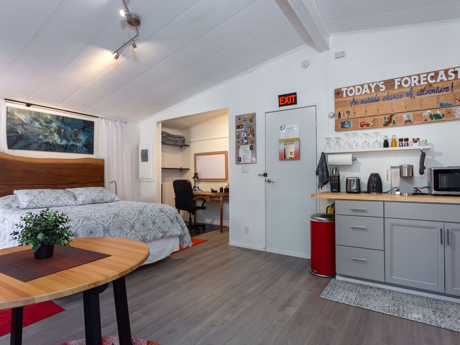 Property Photo 23