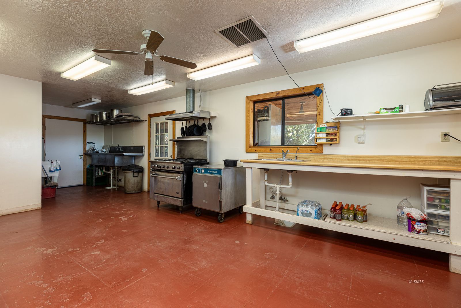 Property Photo 21