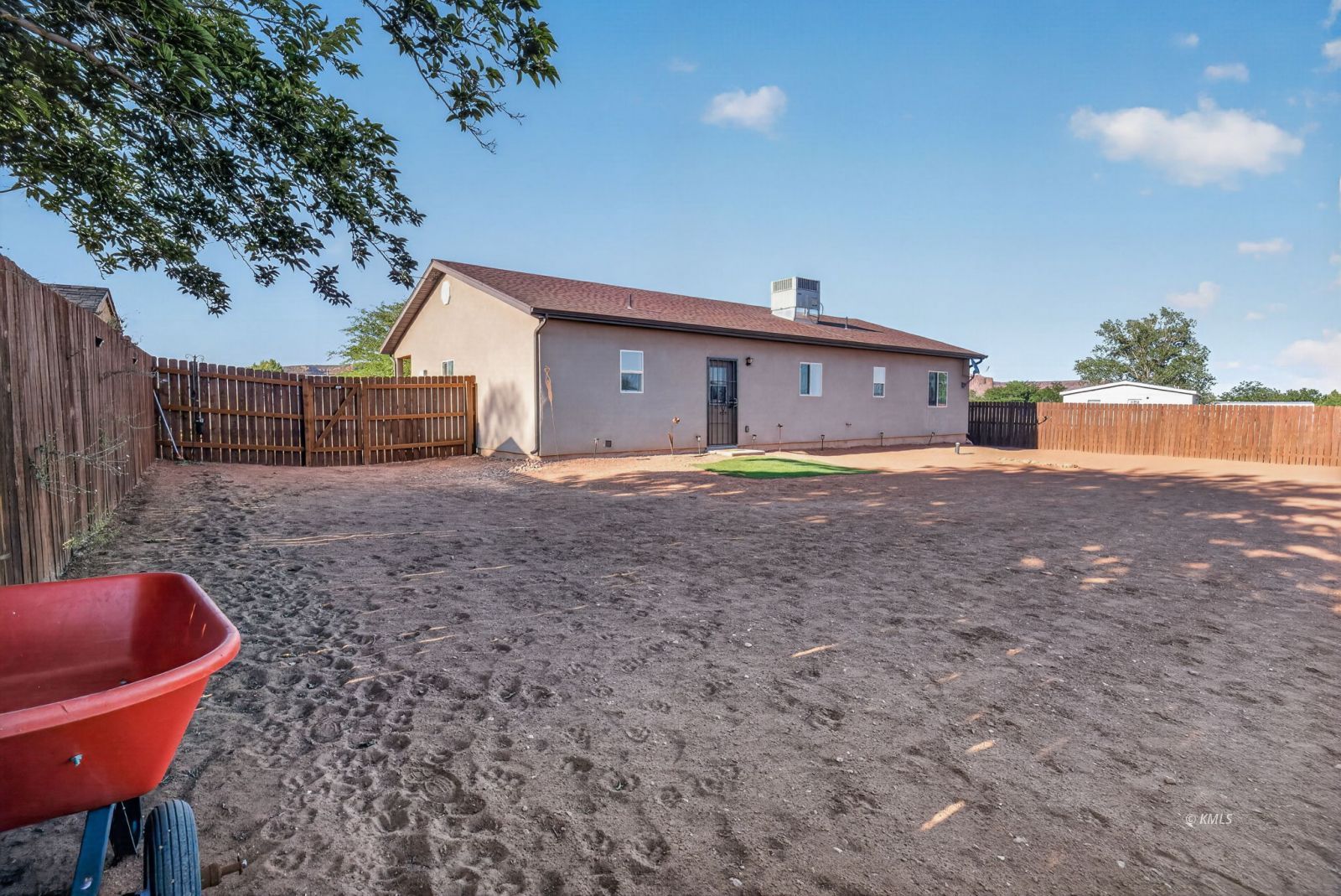 Property Photo 26