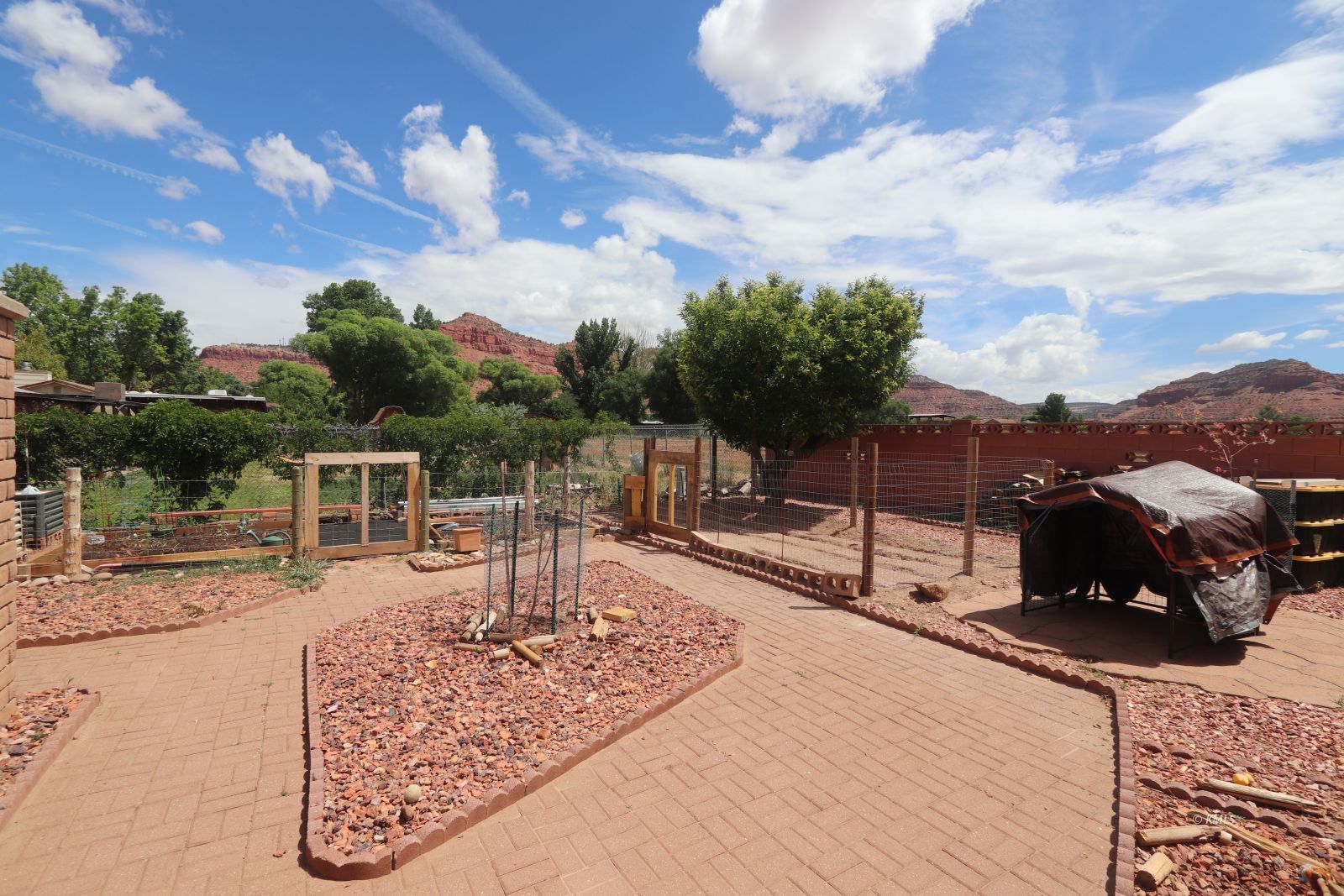 Property Photo 42