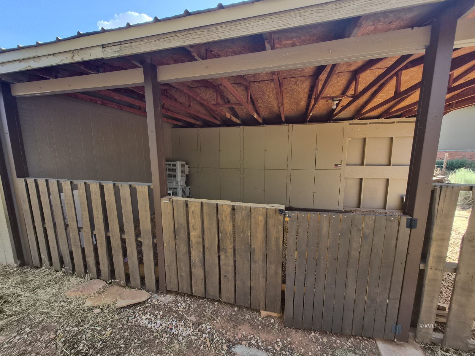 Property Photo 32