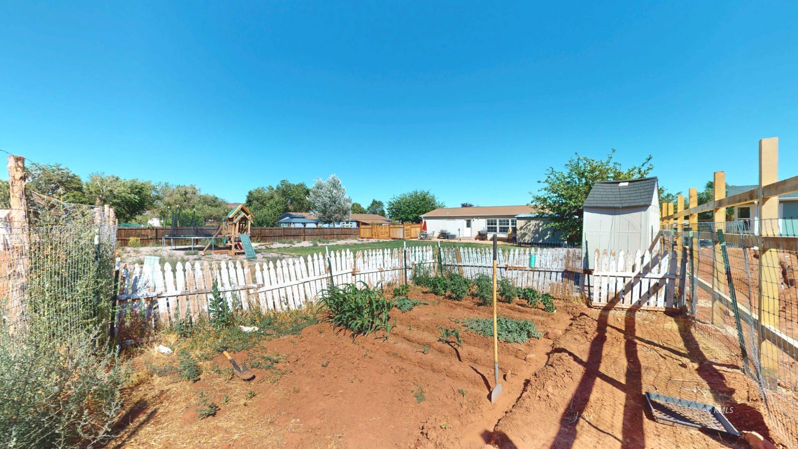 Property Photo 31