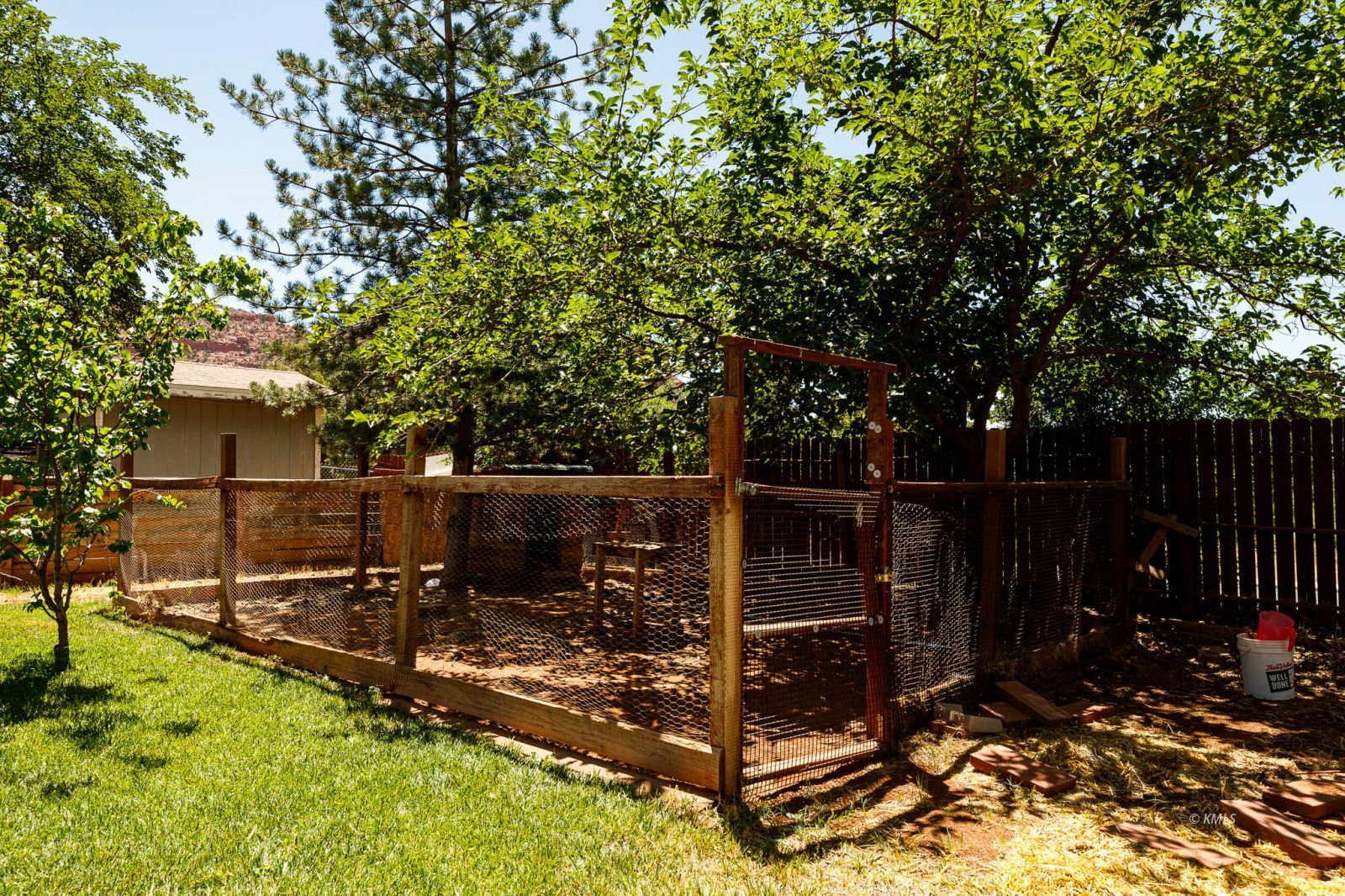 Property Photo 27