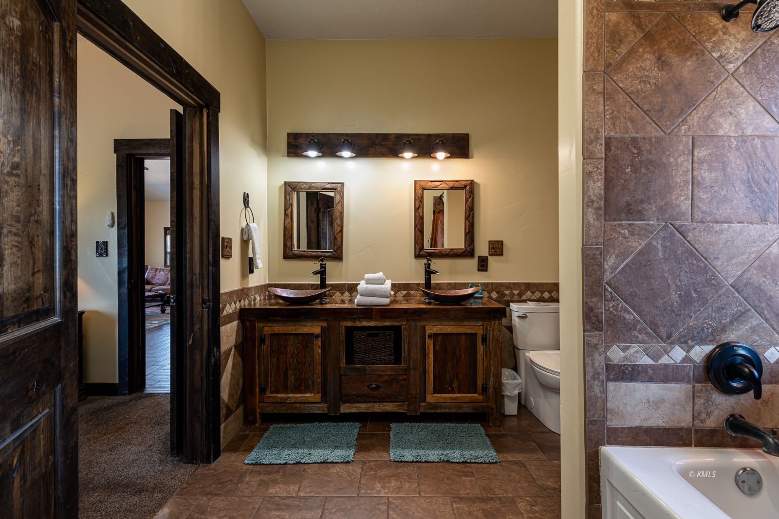 Property Photo 27