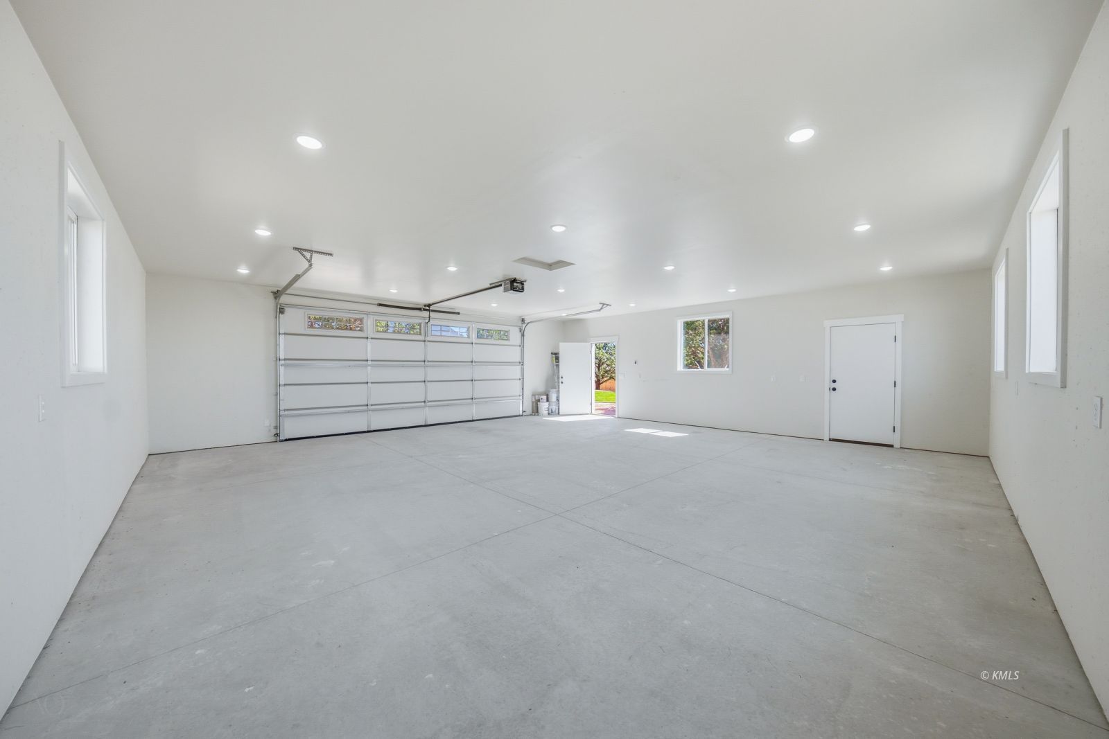 Property Photo 39