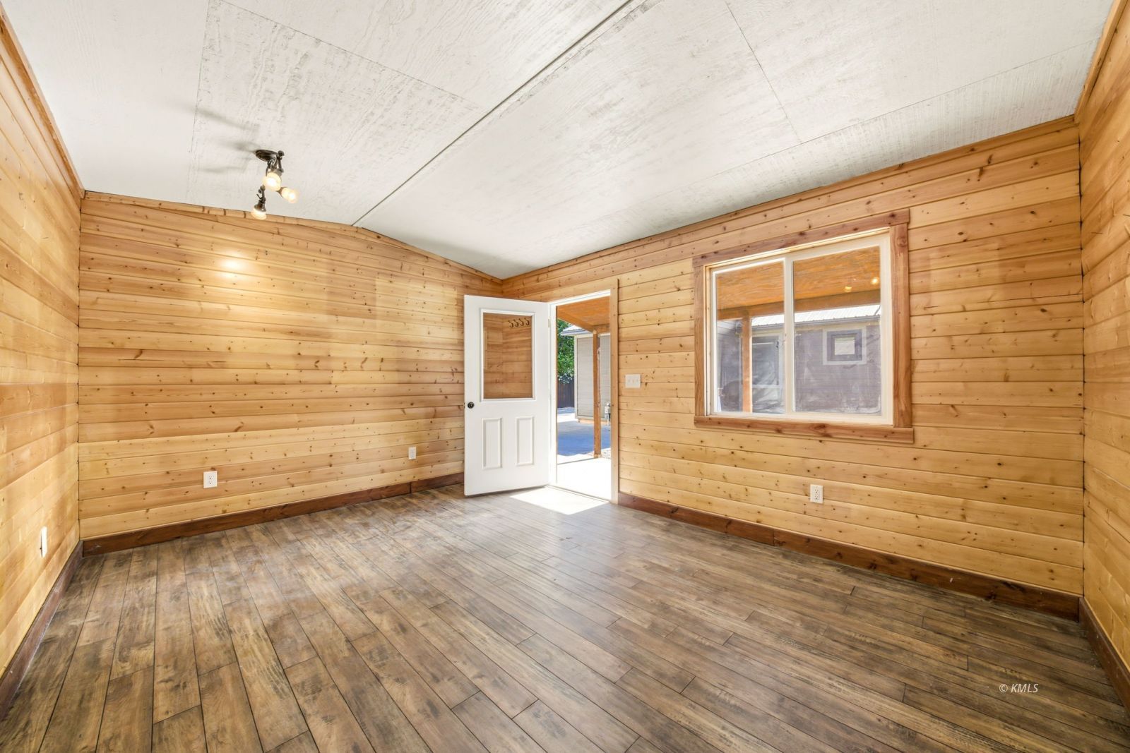 Property Photo 49