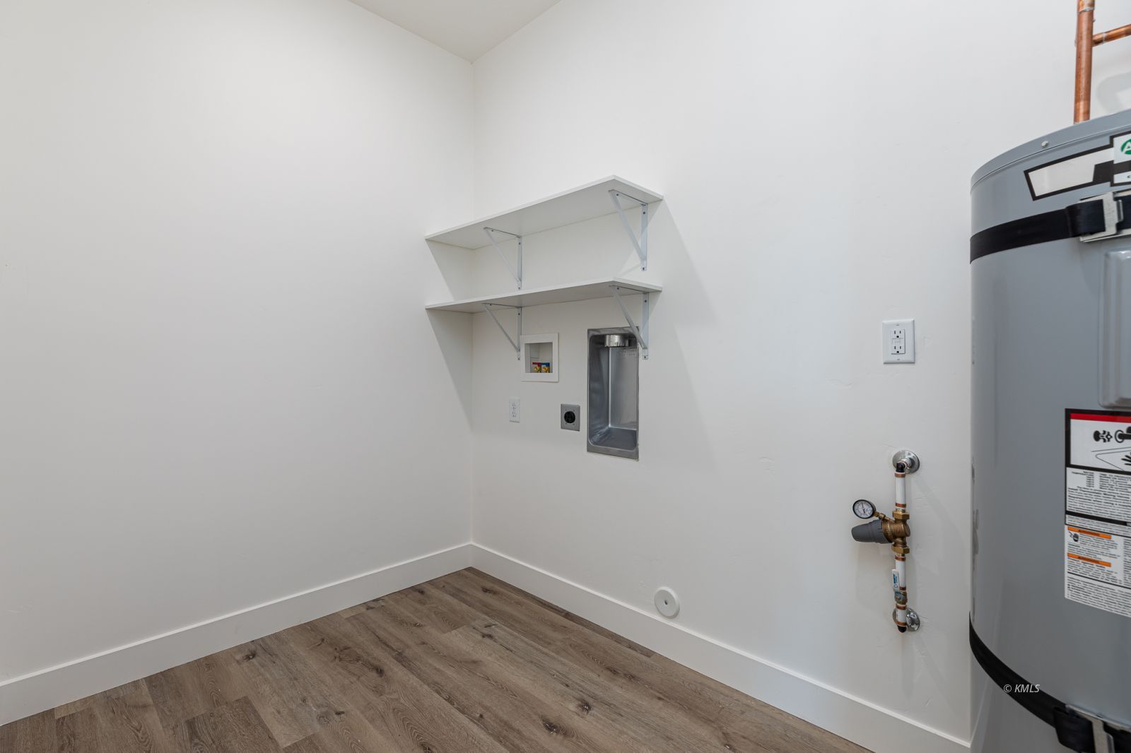 Property Photo 23