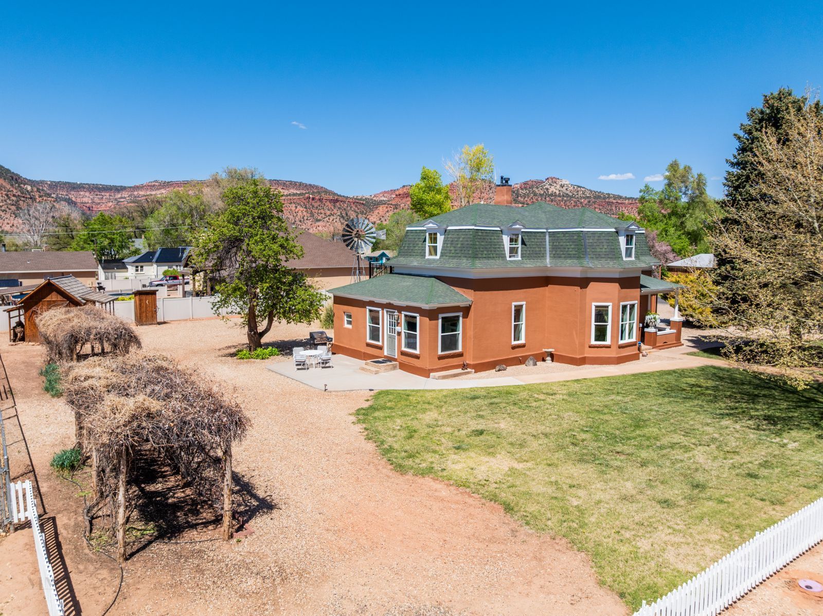 Property Photo 41