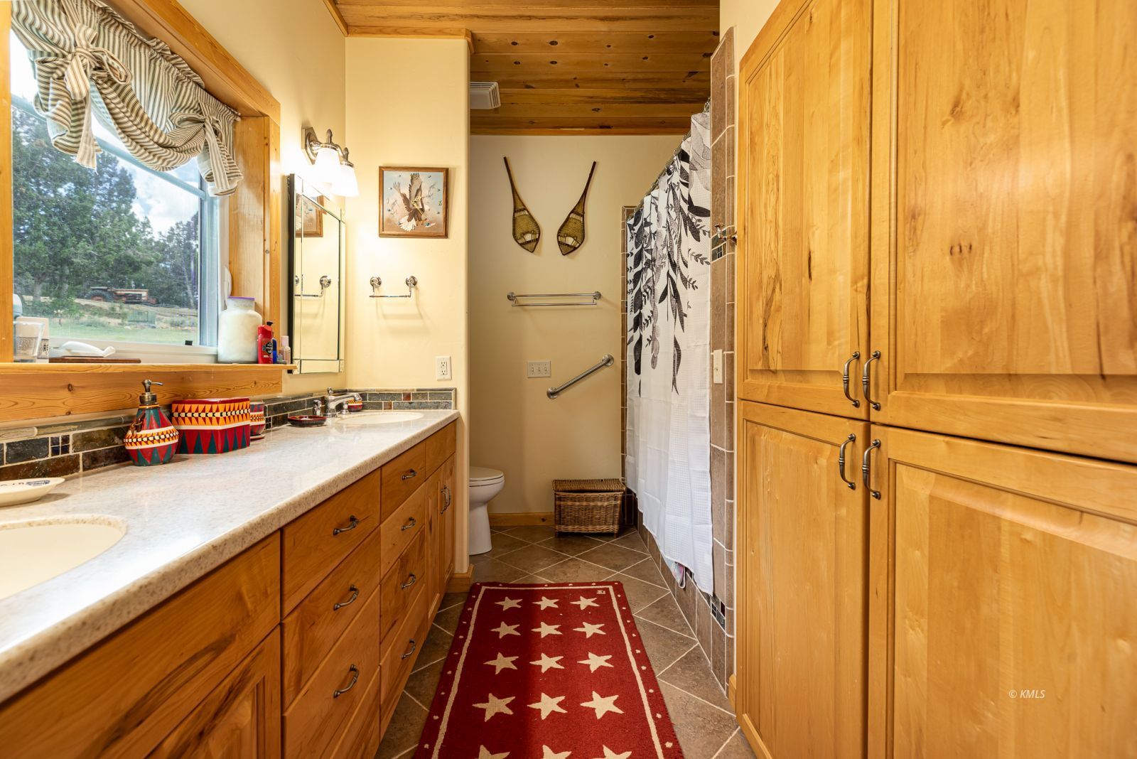 Property Photo 40