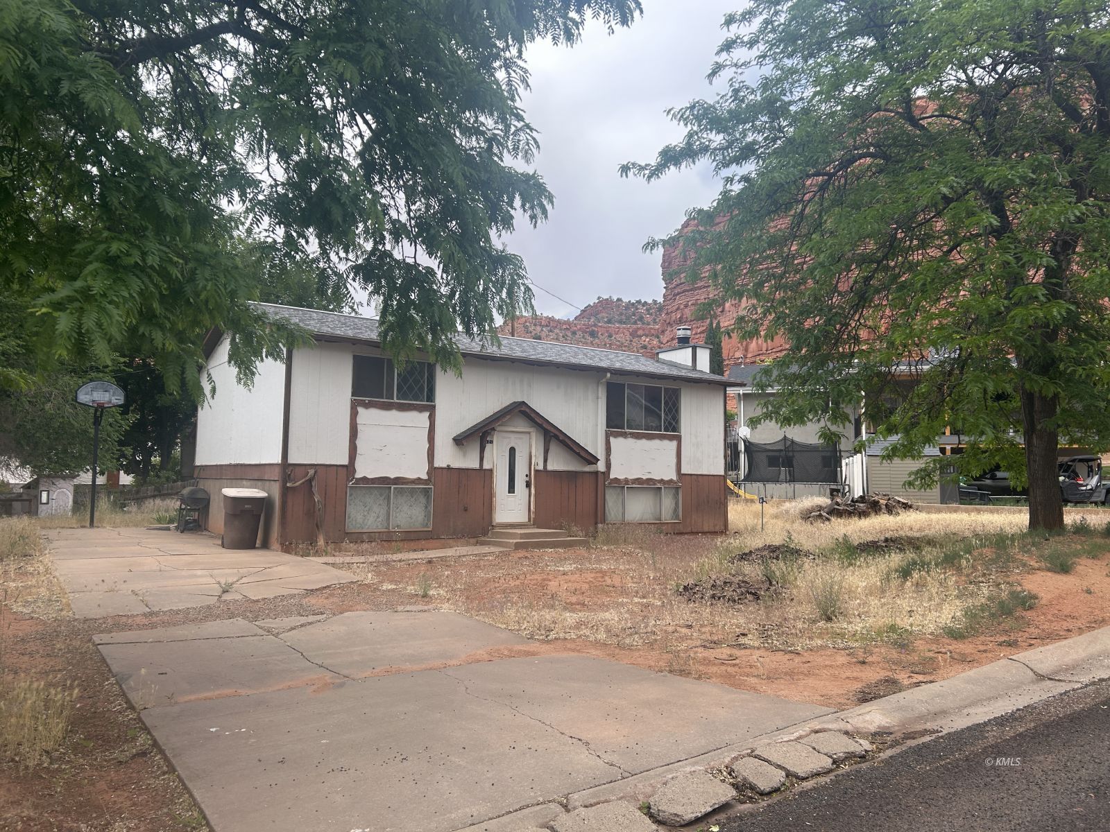 Property Photo 3