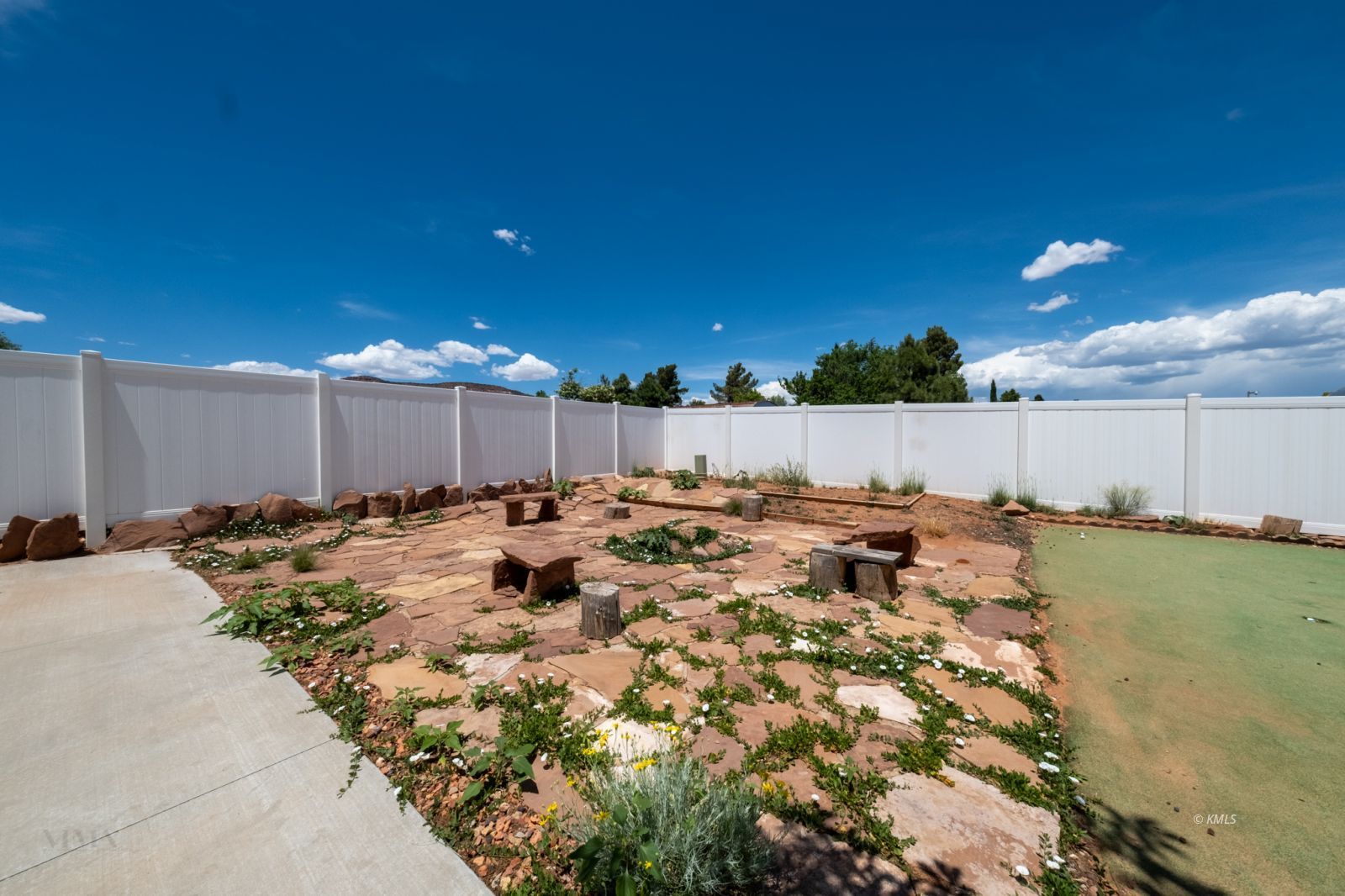 Property Photo 30