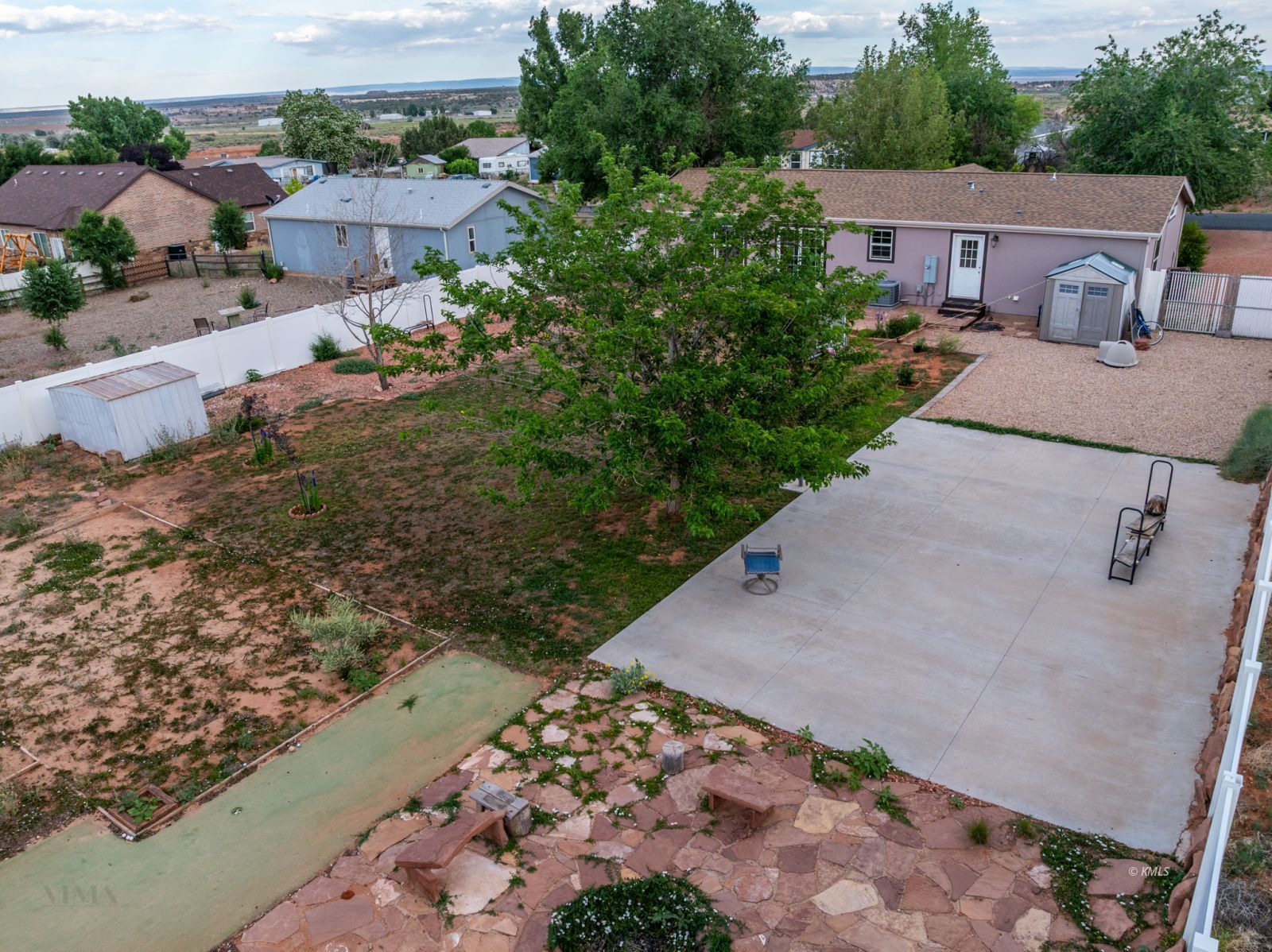 Property Photo 36