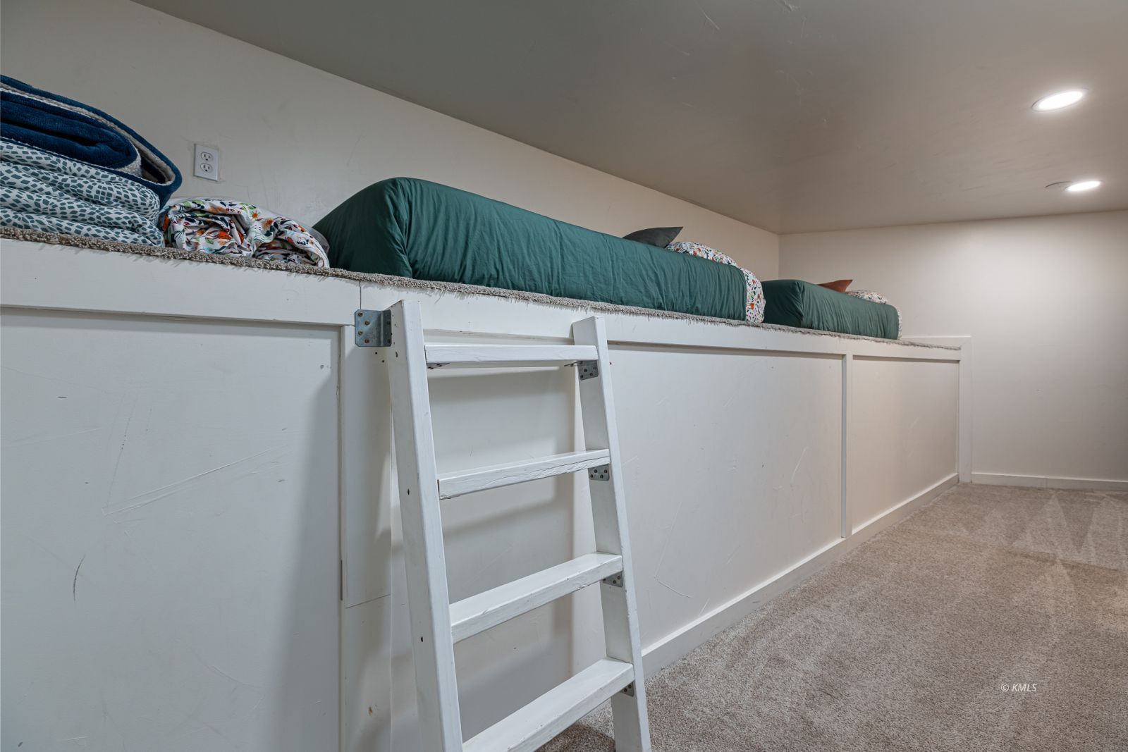 Property Photo 44